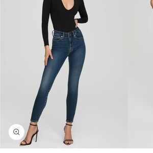 NWT Good American Dark Blue Skinny Jeans